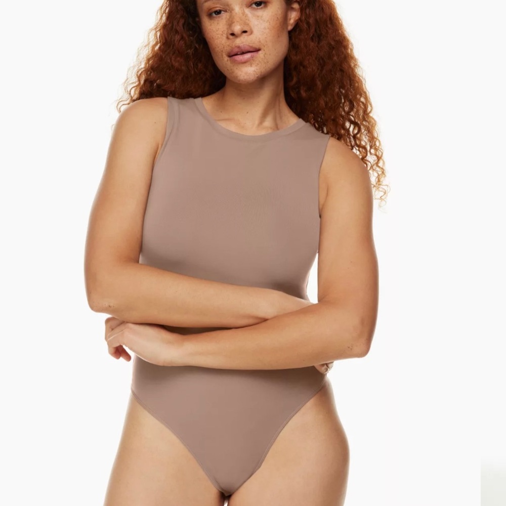 Aritzia Babaton Contour Muscle Bodysuit *light blue